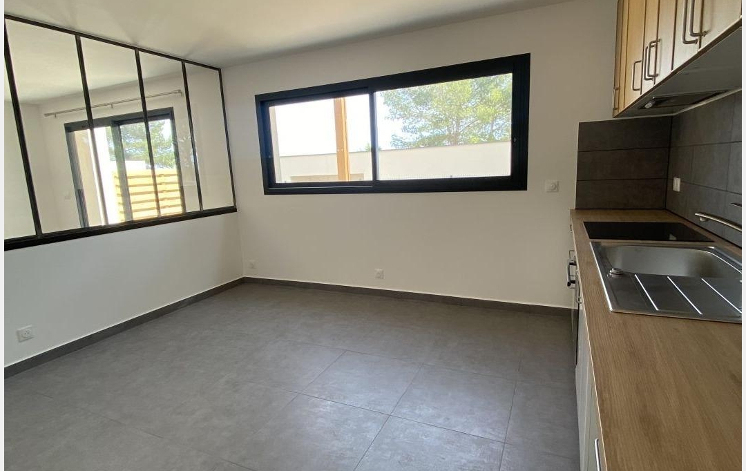 Annonces LAVERUNE : Maison / Villa | COMBAILLAUX (34980) | 96 m2 | 1 645 € 