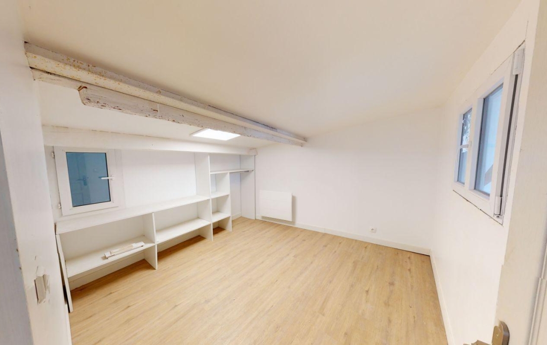 Annonces LAVERUNE : Local / Bureau | SAINT-JEAN-DE-VEDAS (34430) | 160 m2 | 289 000 € 